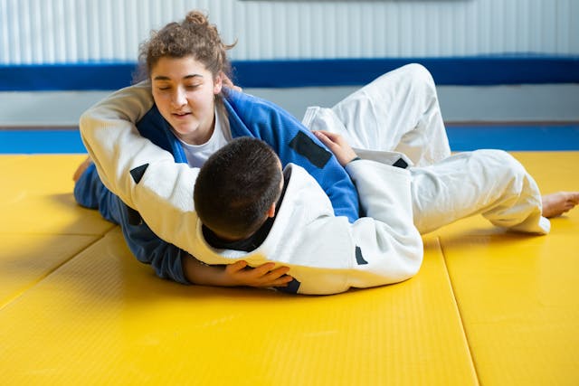 Activités sport : judo à Chasse.